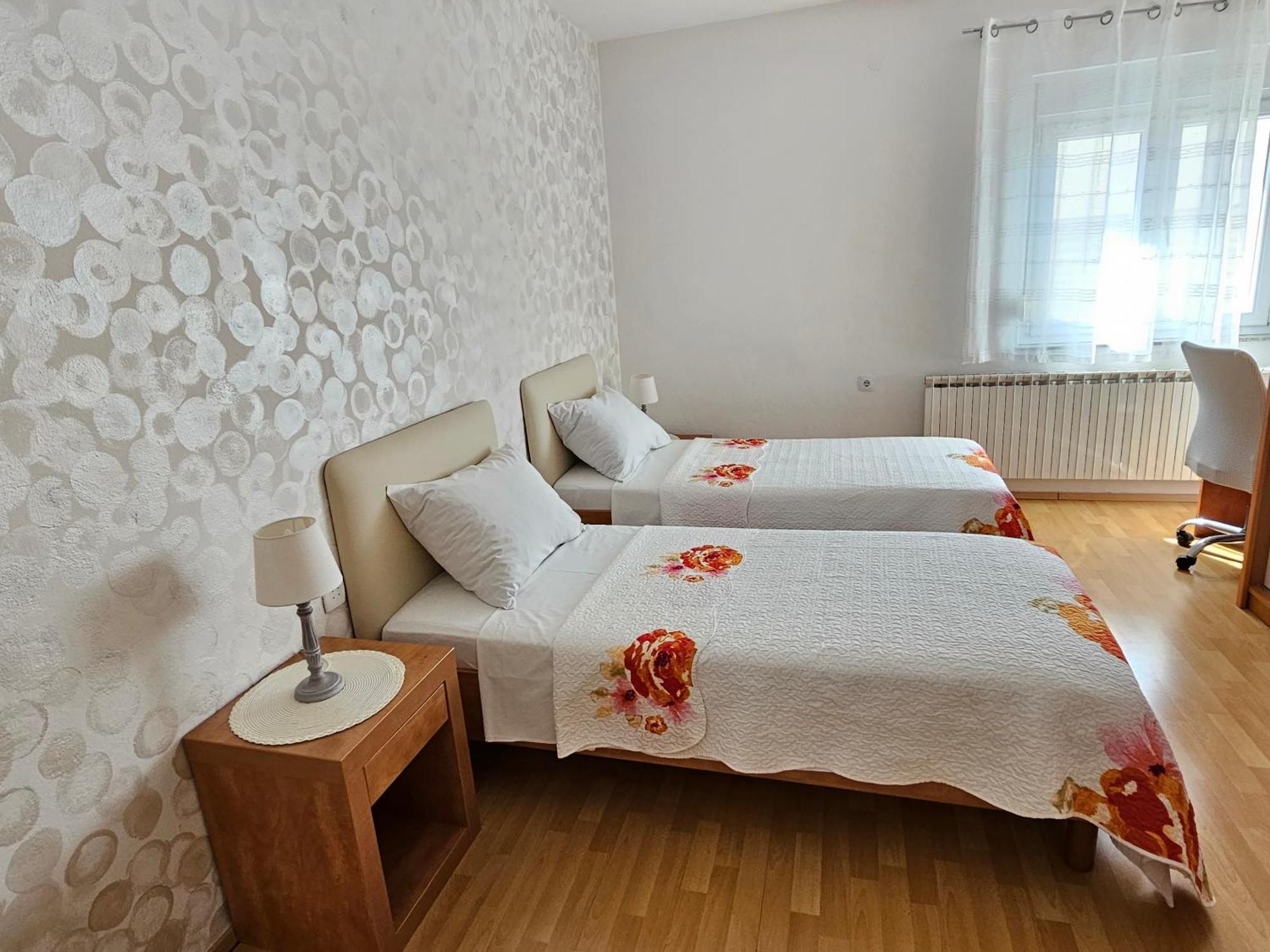 Apartmani Stadion Zadar Oda fotoğraf