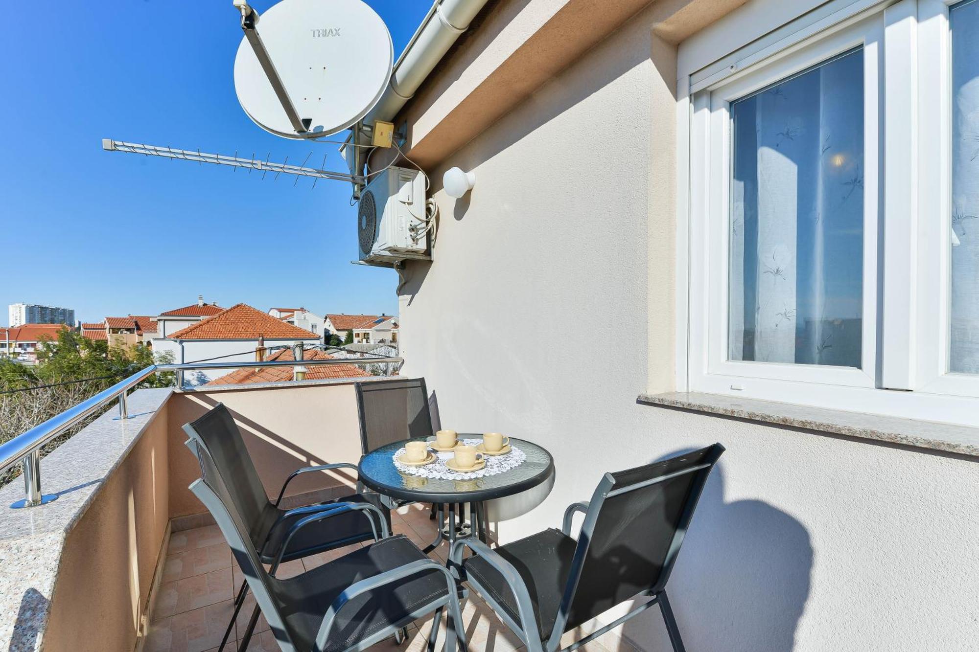 Apartmani Stadion Zadar Oda fotoğraf